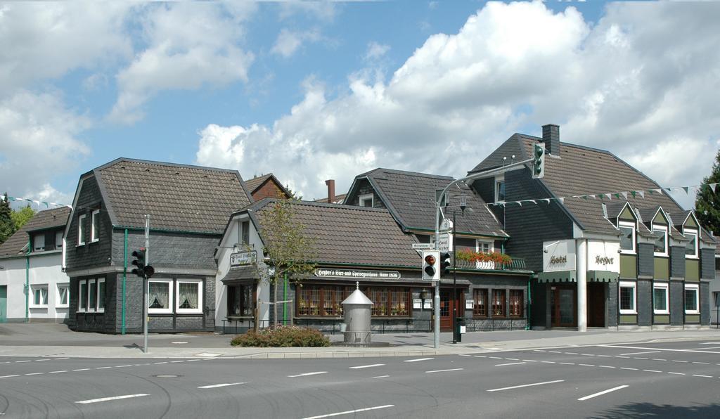 Hotel Heyder Burscheid Exterior foto