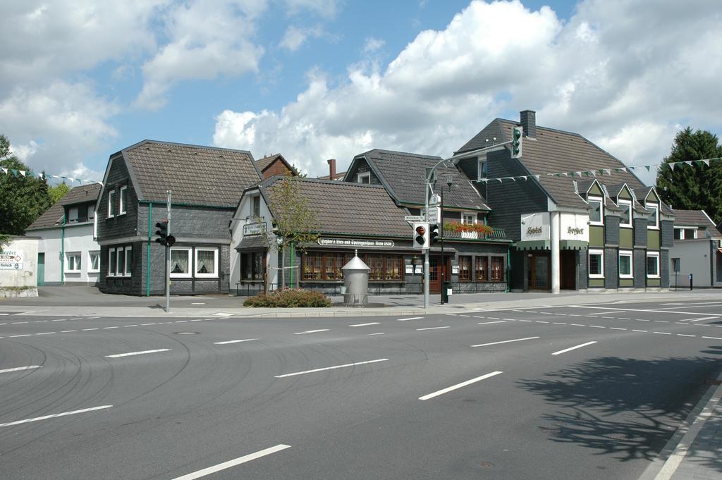 Hotel Heyder Burscheid Exterior foto